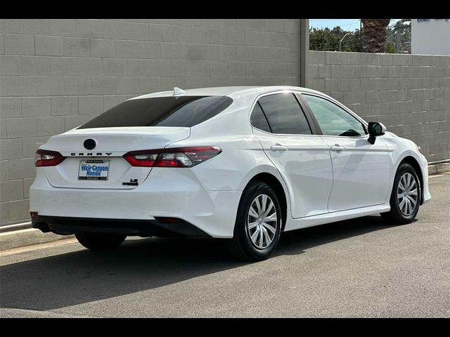 2022 Toyota Camry Hybrid LE