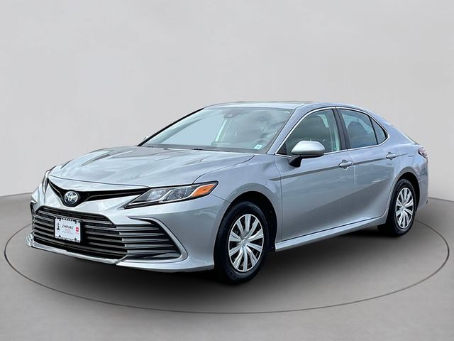 2022 Toyota Camry Hybrid LE