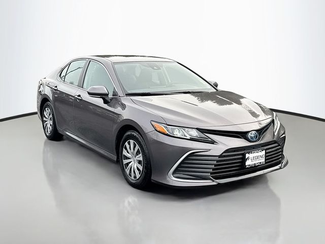 2022 Toyota Camry Hybrid LE