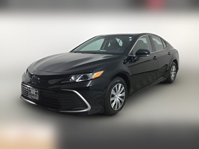 2022 Toyota Camry Hybrid LE