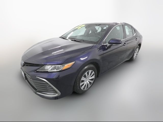 2022 Toyota Camry Hybrid LE