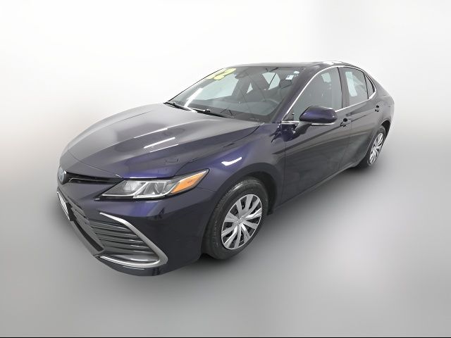 2022 Toyota Camry Hybrid LE