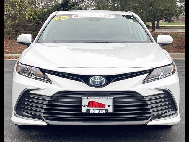 2022 Toyota Camry Hybrid LE