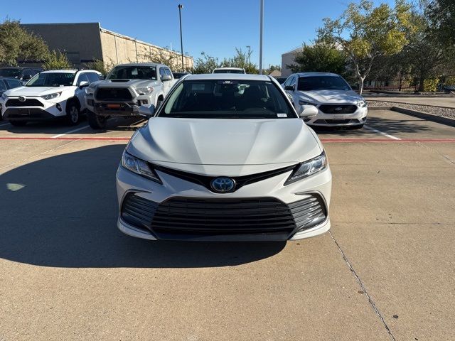 2022 Toyota Camry Hybrid LE