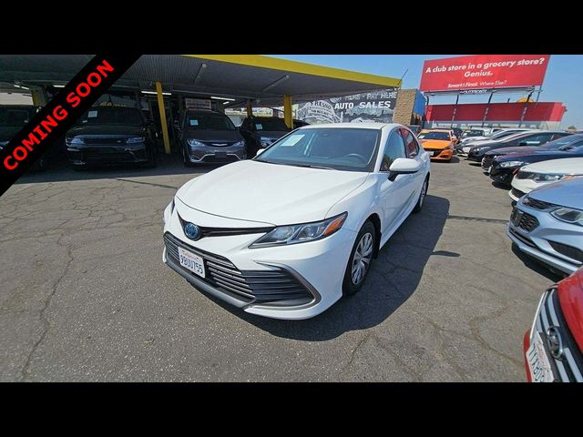 2022 Toyota Camry Hybrid LE