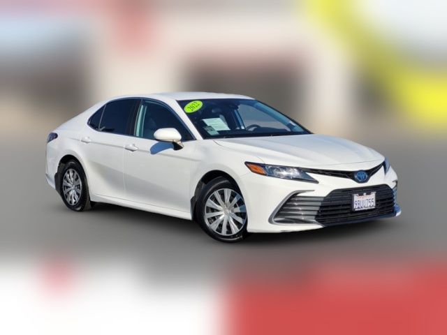 2022 Toyota Camry Hybrid LE