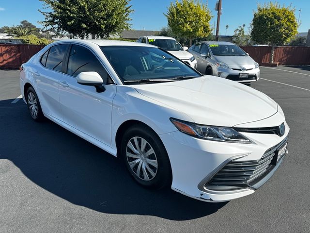 2022 Toyota Camry Hybrid LE