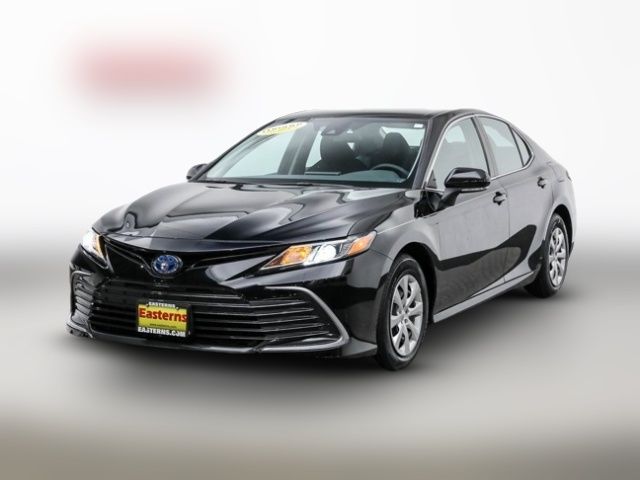 2022 Toyota Camry Hybrid LE