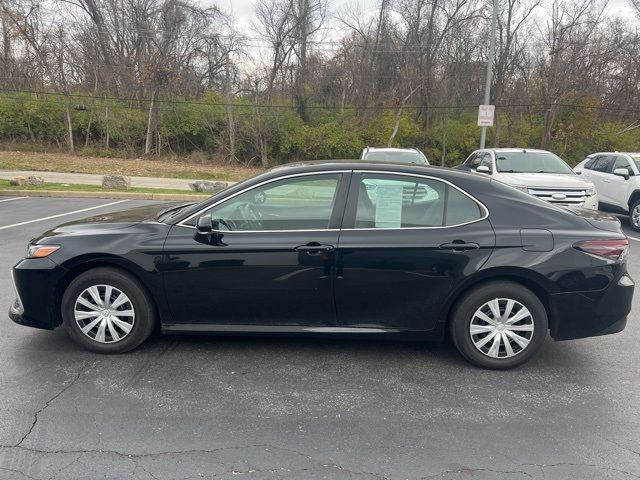 2022 Toyota Camry Hybrid LE