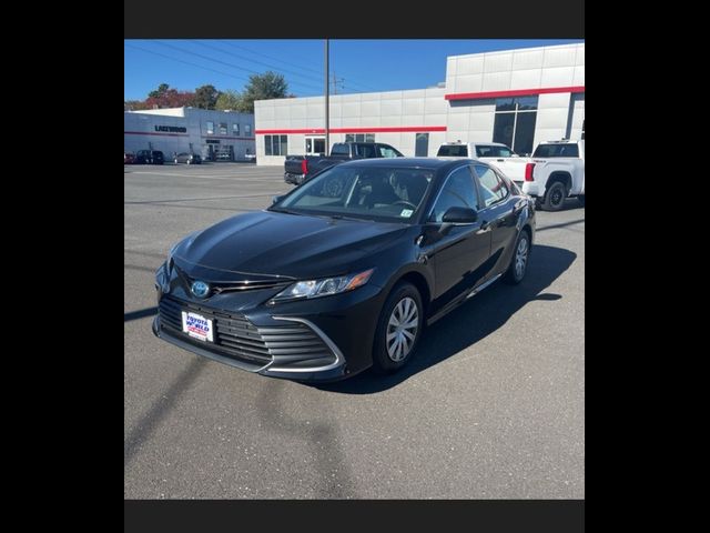 2022 Toyota Camry Hybrid LE