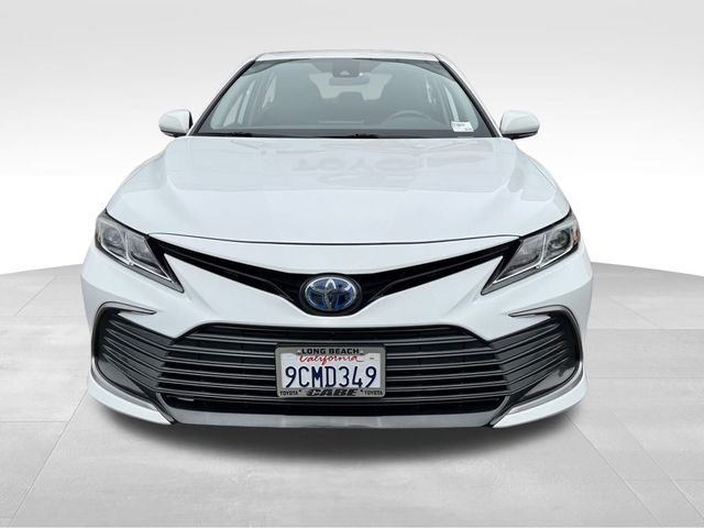 2022 Toyota Camry Hybrid LE