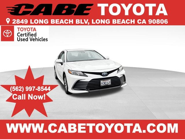 2022 Toyota Camry Hybrid LE