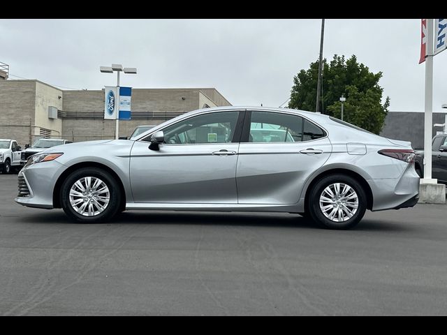 2022 Toyota Camry Hybrid LE