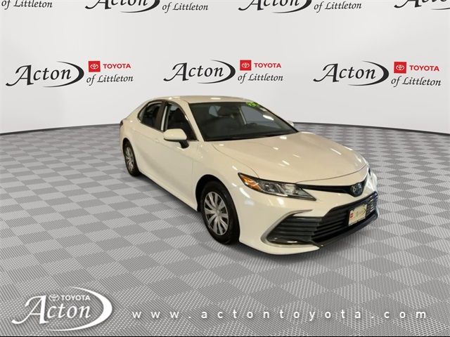 2022 Toyota Camry Hybrid LE