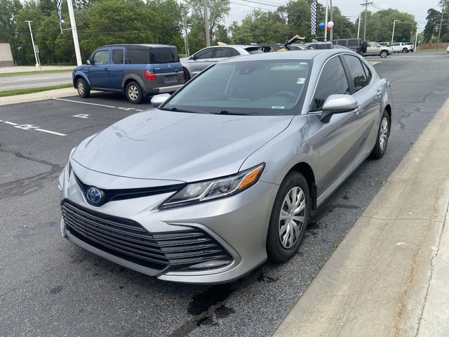 2022 Toyota Camry Hybrid LE