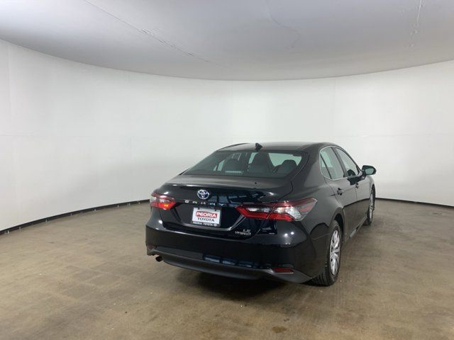 2022 Toyota Camry Hybrid LE