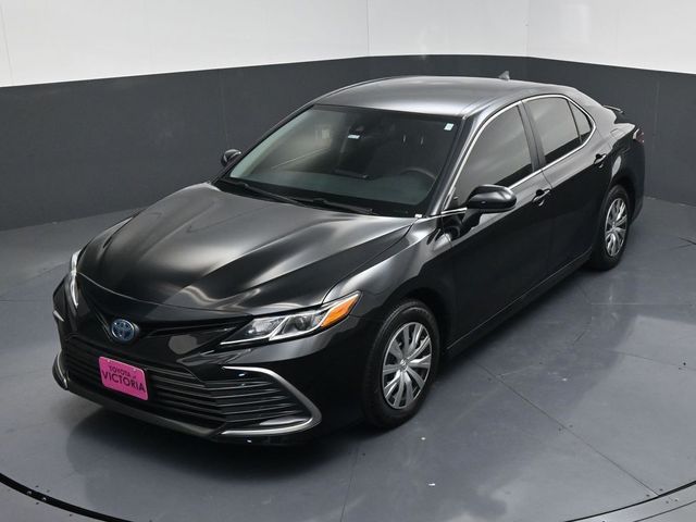 2022 Toyota Camry Hybrid LE