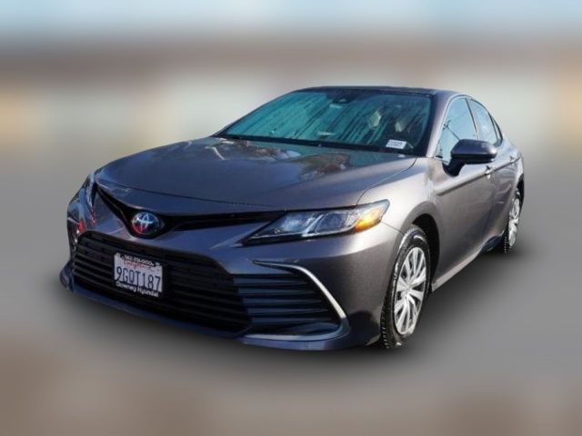 2022 Toyota Camry Hybrid LE