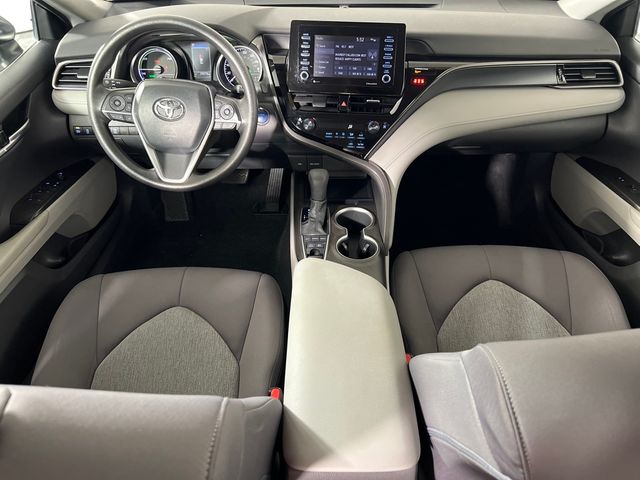 2022 Toyota Camry Hybrid LE