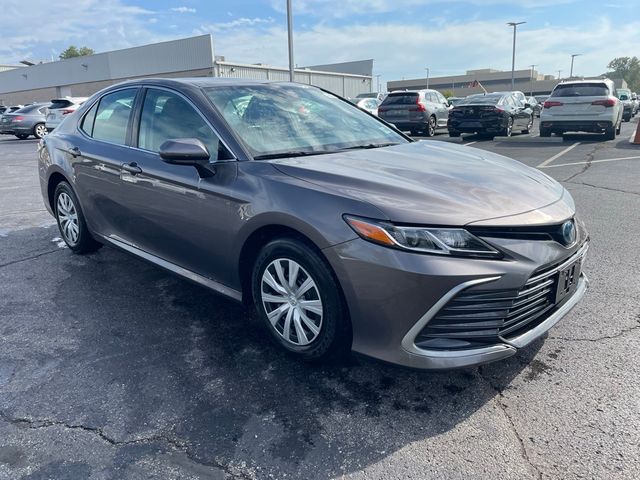 2022 Toyota Camry Hybrid LE