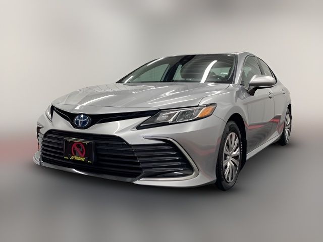 2022 Toyota Camry Hybrid LE