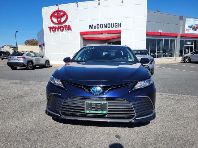 2022 Toyota Camry Hybrid LE