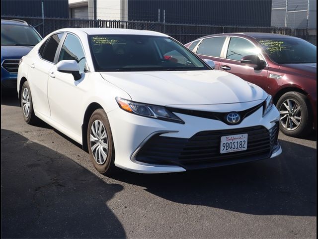 2022 Toyota Camry Hybrid LE