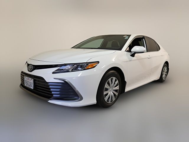 2022 Toyota Camry Hybrid LE