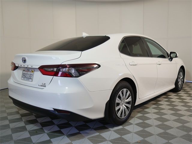 2022 Toyota Camry Hybrid LE