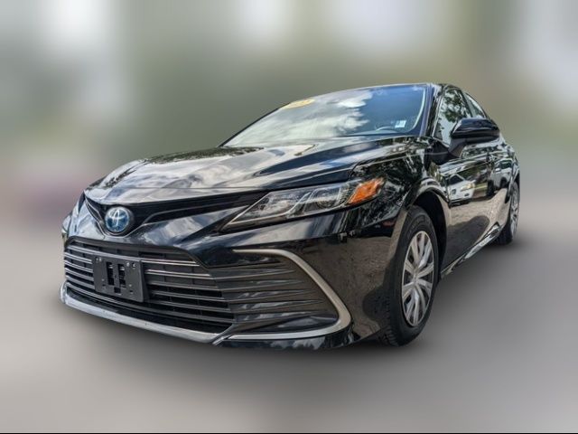 2022 Toyota Camry Hybrid LE