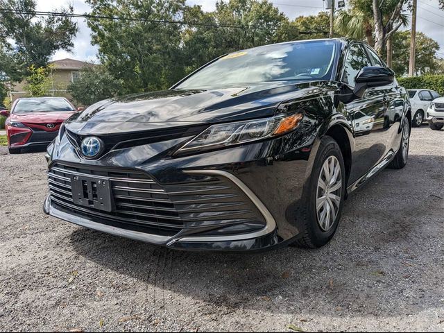 2022 Toyota Camry Hybrid LE