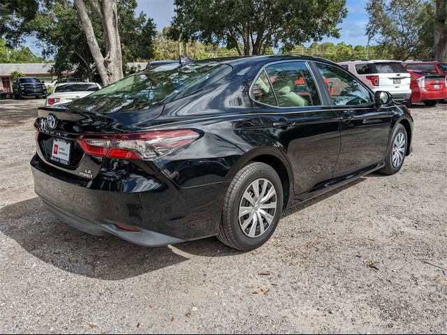 2022 Toyota Camry Hybrid LE