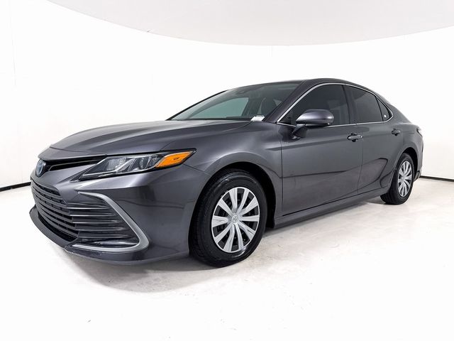 2022 Toyota Camry Hybrid LE