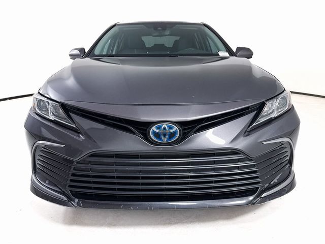 2022 Toyota Camry Hybrid LE