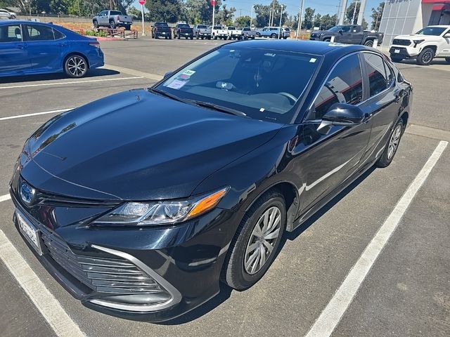 2022 Toyota Camry Hybrid LE