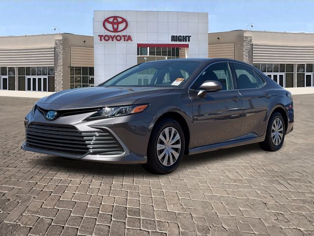 2022 Toyota Camry Hybrid LE