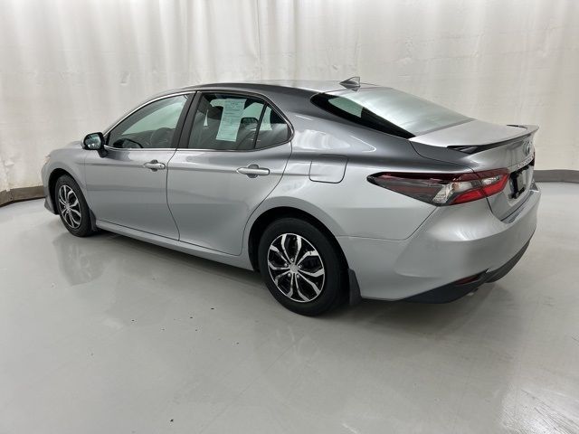 2022 Toyota Camry Hybrid LE