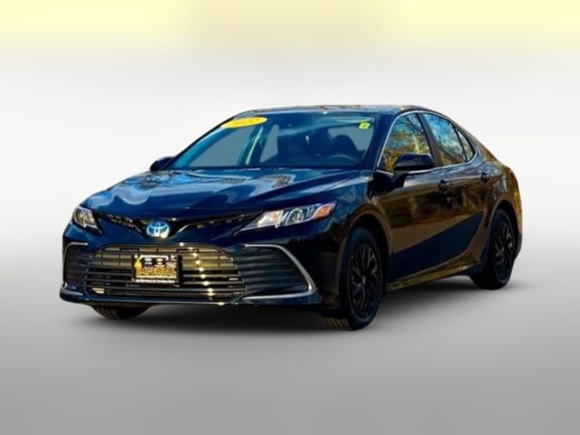 2022 Toyota Camry Hybrid LE