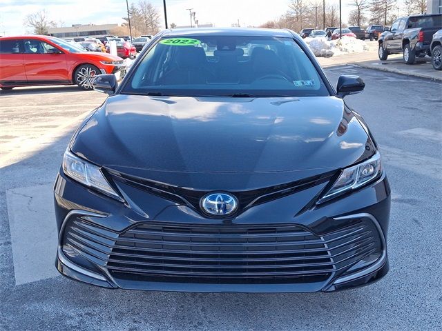 2022 Toyota Camry Hybrid LE