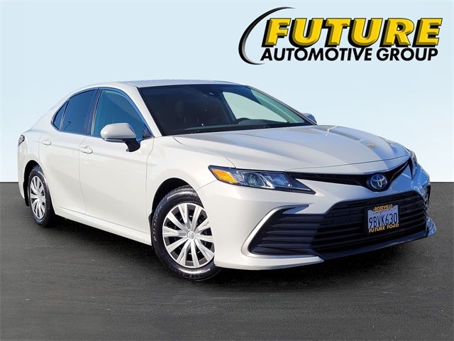 2022 Toyota Camry Hybrid LE