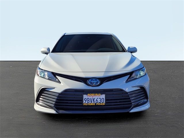 2022 Toyota Camry Hybrid LE