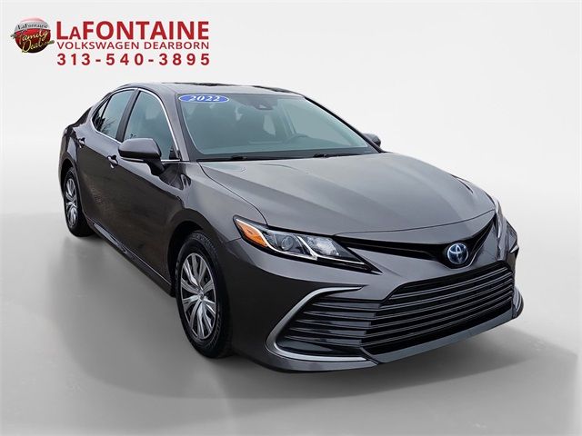 2022 Toyota Camry Hybrid LE