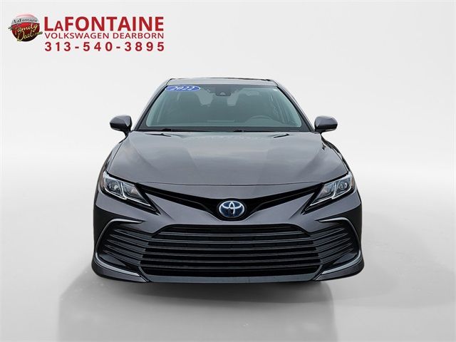 2022 Toyota Camry Hybrid LE