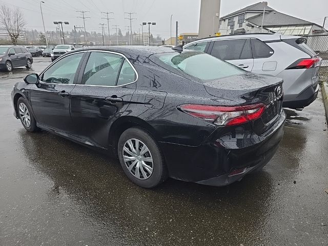 2022 Toyota Camry Hybrid LE