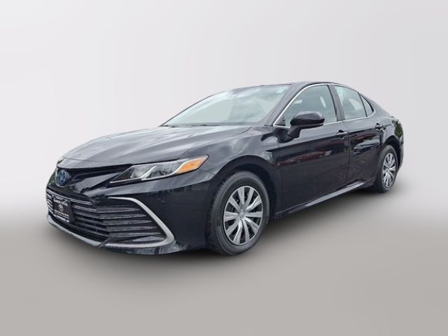 2022 Toyota Camry Hybrid LE