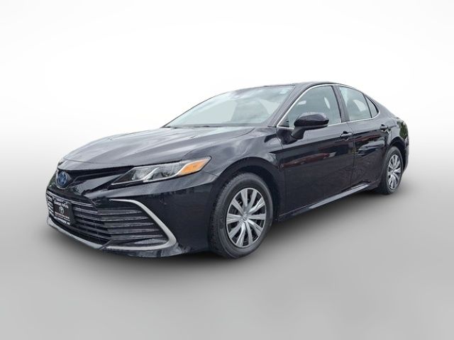 2022 Toyota Camry Hybrid LE