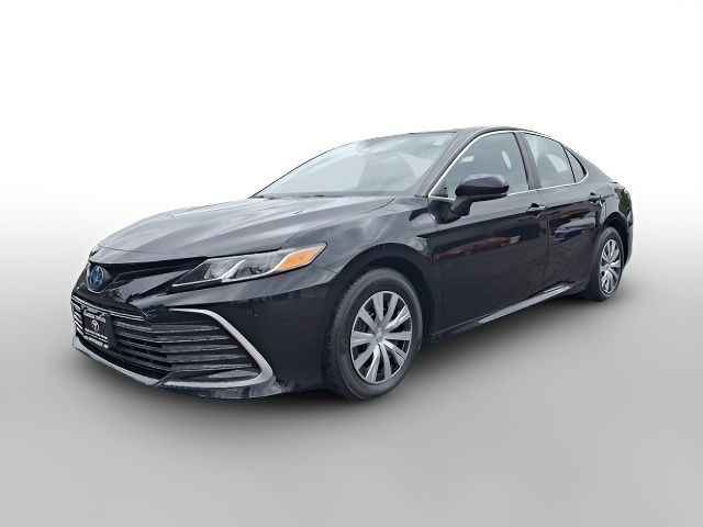 2022 Toyota Camry Hybrid LE
