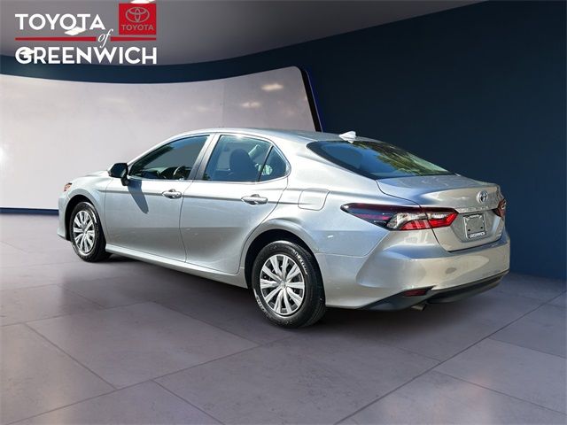 2022 Toyota Camry Hybrid LE