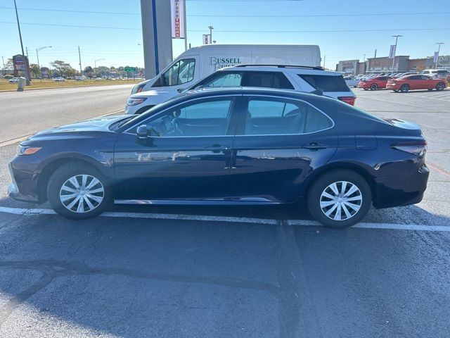 2022 Toyota Camry Hybrid LE