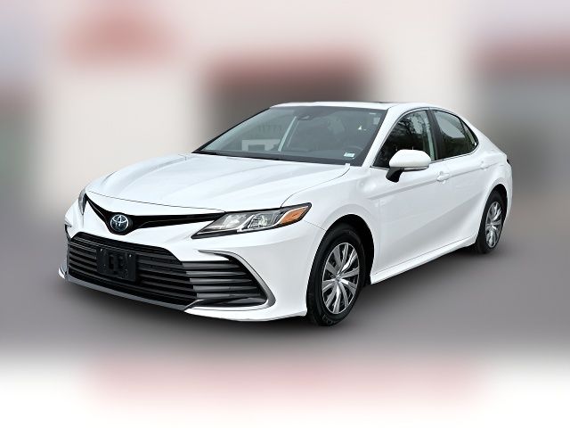 2022 Toyota Camry Hybrid LE